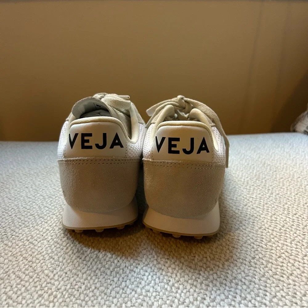 Veja Sneakers Pierre Tan White Beige  Rio Branco Suede Leather Women's 5 Shoes